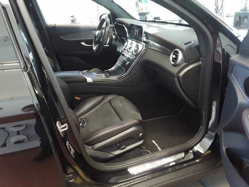 Mercedes-Benz GLC 200 AMG Line, снимка 10 - Автомобили и джипове - 55476460