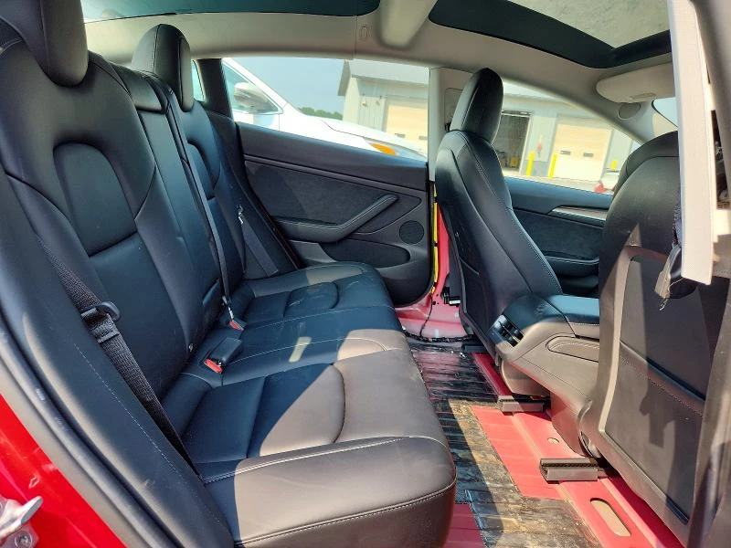 Tesla Model 3, снимка 10 - Автомобили и джипове - 55614257