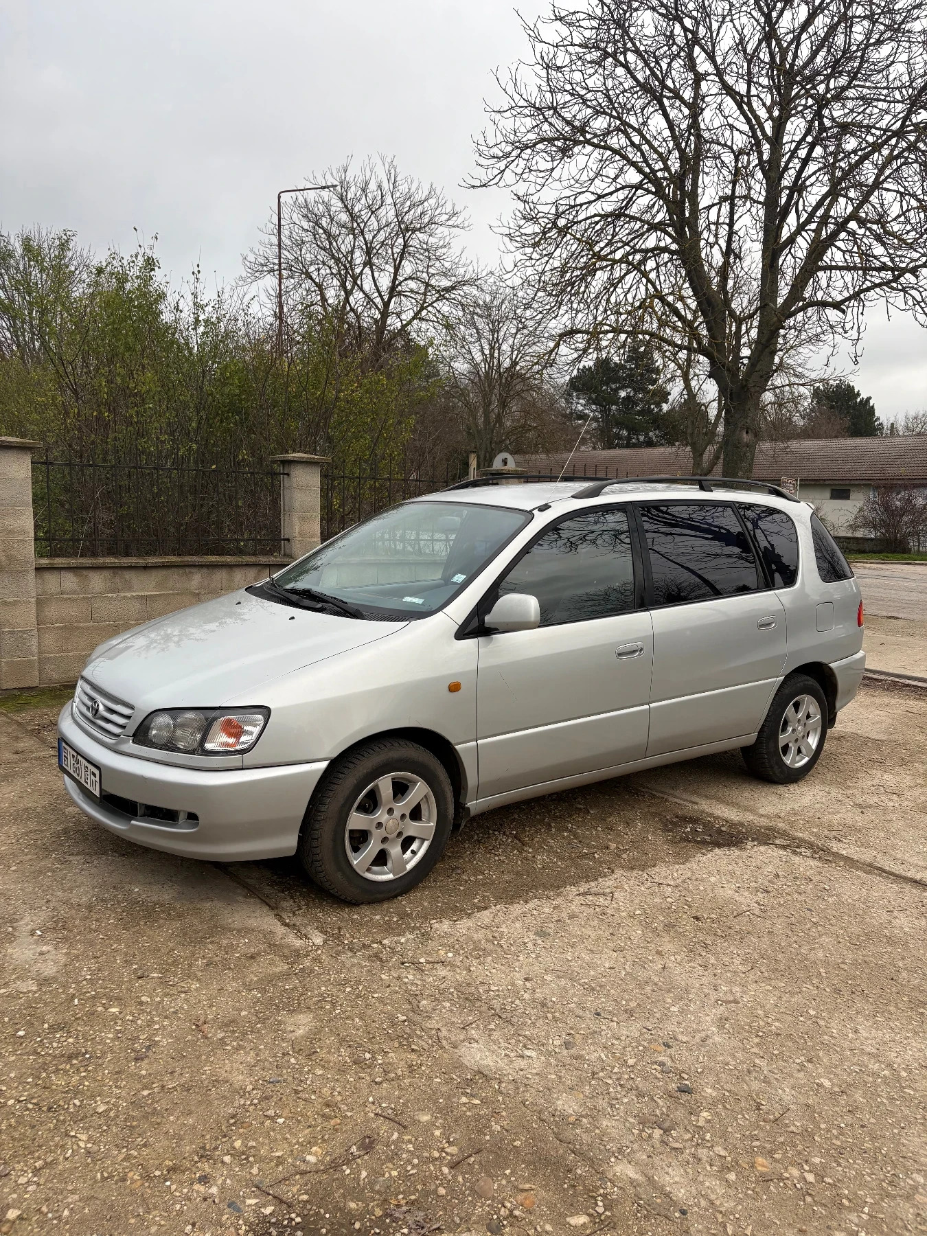 Toyota Picnic 2.2 TD, снимка 1