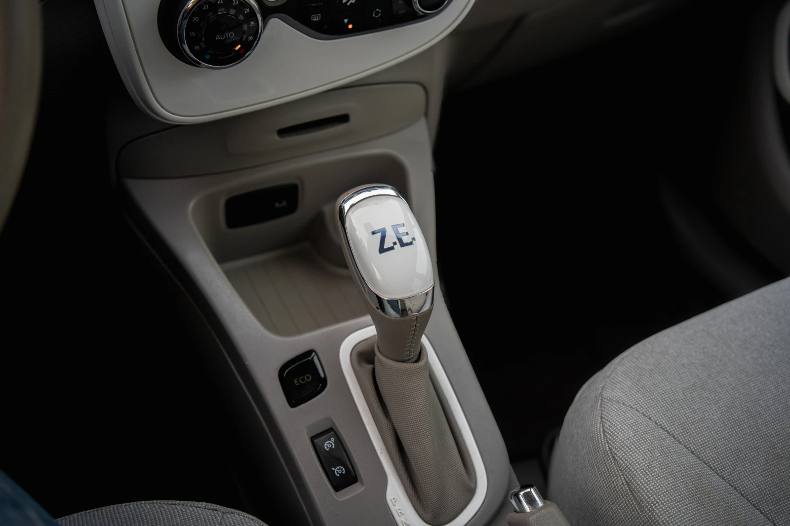 Renault Zoe ZE INTENSE   | Mobile.bg   11