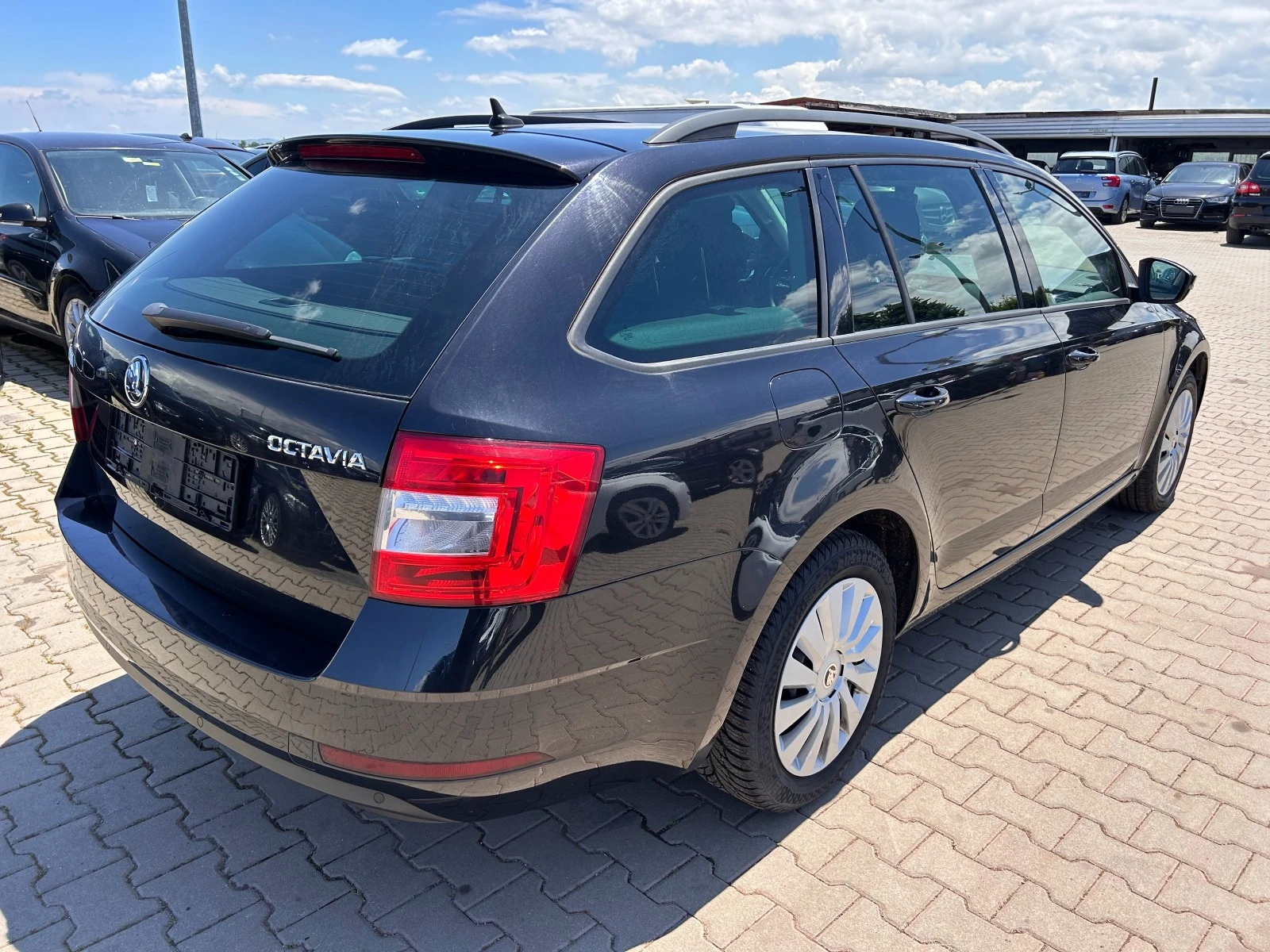 Skoda Octavia 1.5TSI NAVI EURO 6 ЛИЗИНГ - изображение 6