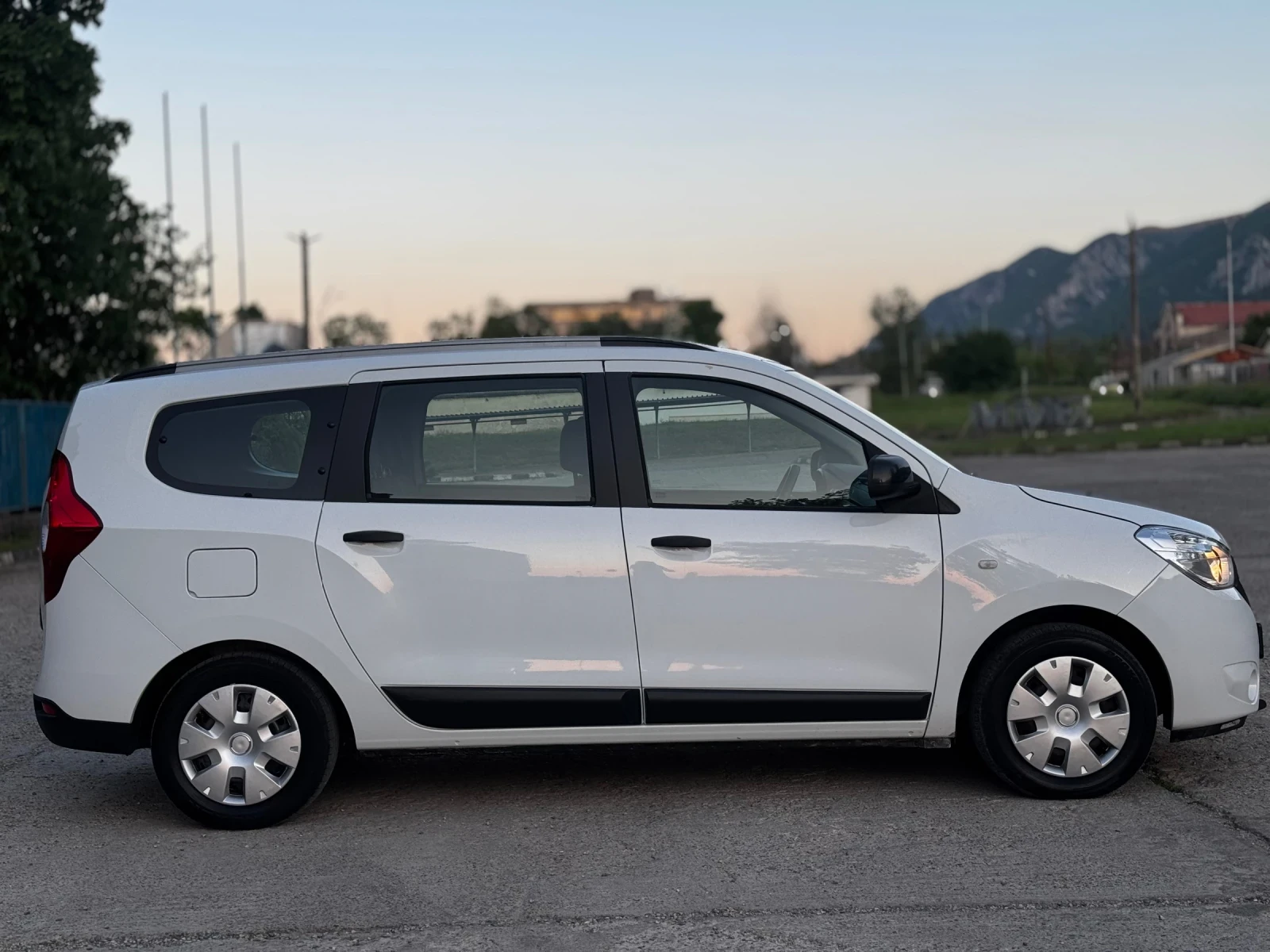 Dacia Lodgy 1.5DCI* * * 51000КМ* * * ИТАЛИЯ - изображение 6