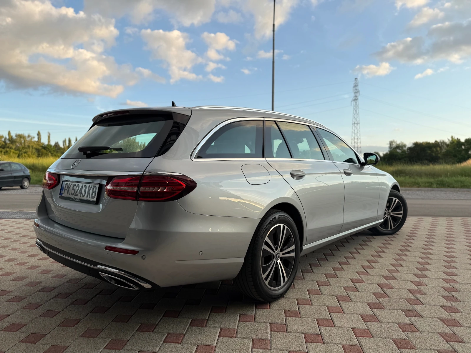 Mercedes-Benz E 220 Avangarde, 4MATIC, LED, Camera - изображение 3