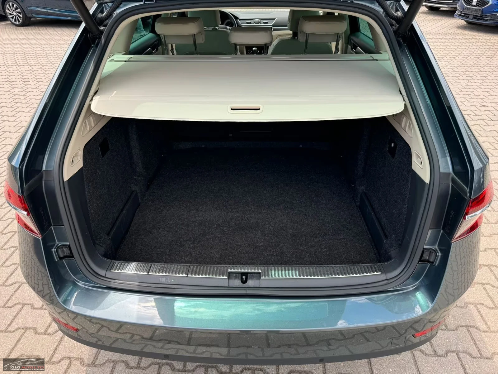 Skoda Superb 2.0/PREMIUM/190HP//NAVI/CAM/ACC/KLESS/MASSAGE/308f - изображение 6
