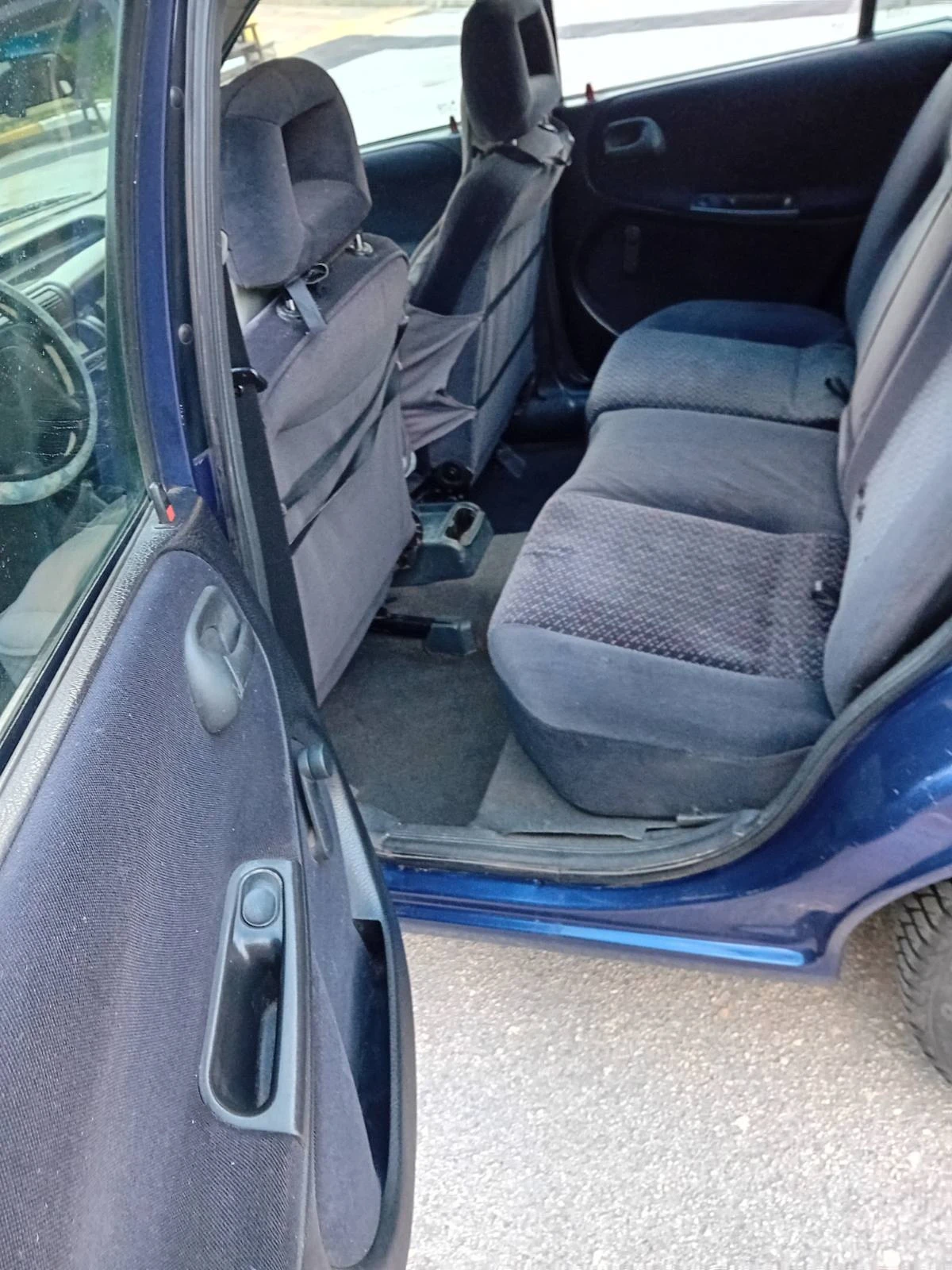 Opel Astra Комби - изображение 3