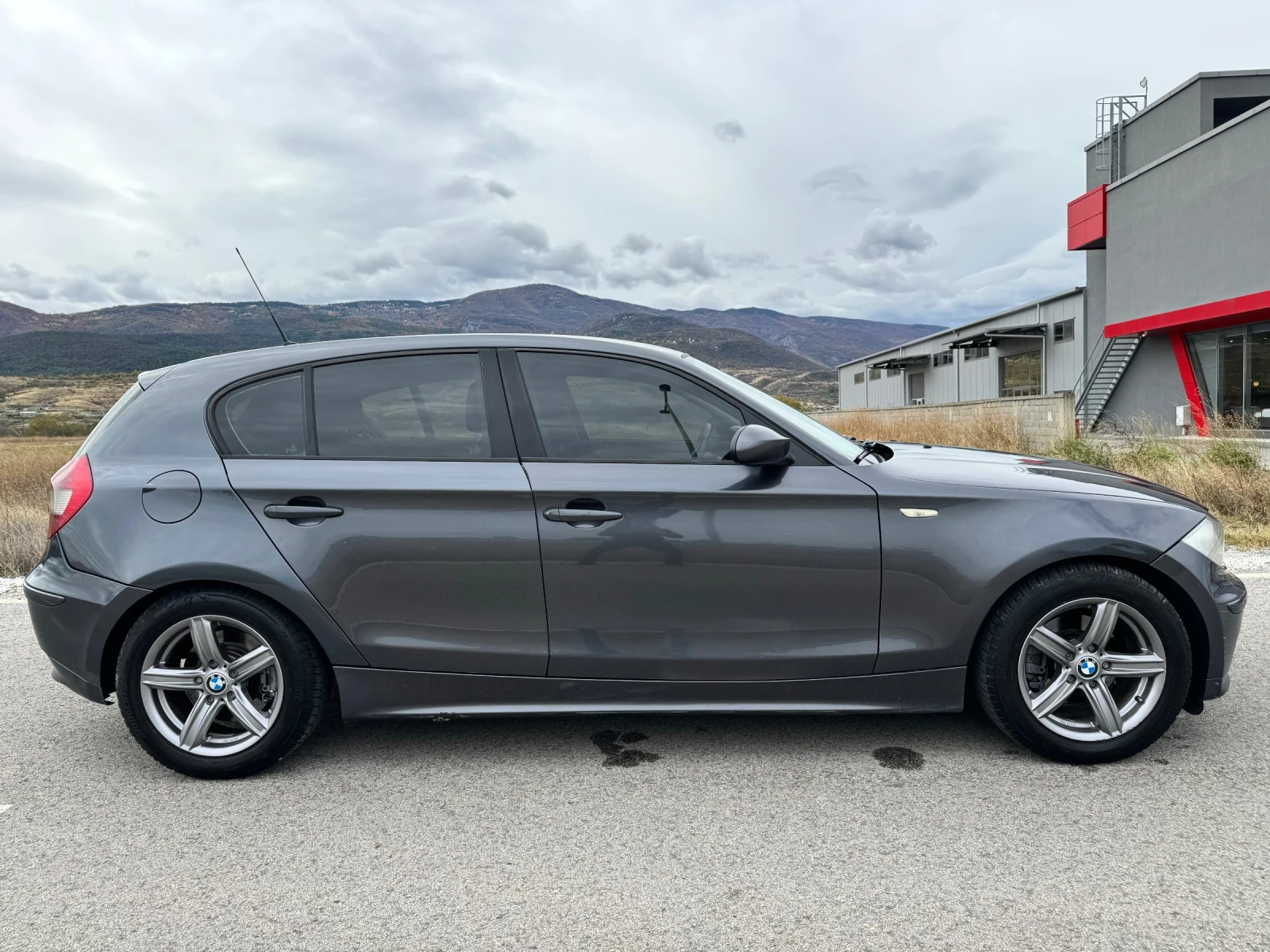 BMW 120 D 163к.с AVTOMAT / PARKTRONIC / CLIMATRONIC  | Mobile.bg — изображение 5