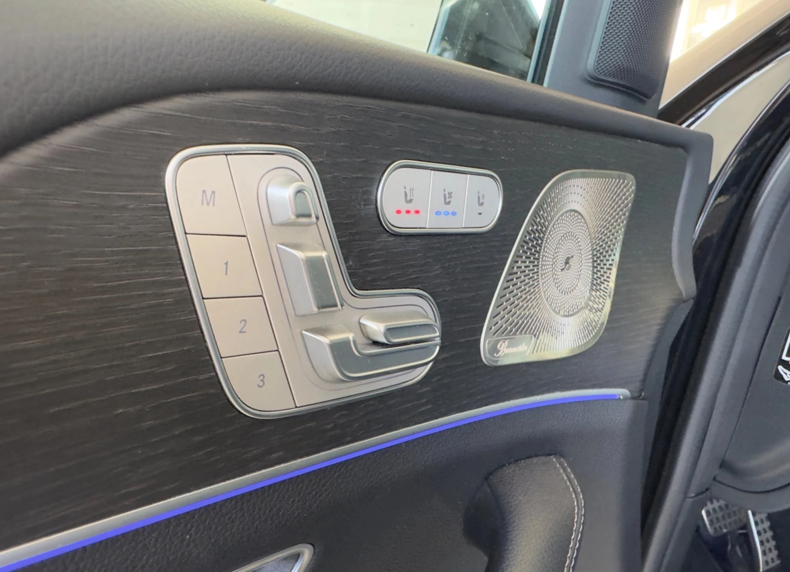 Mercedes-Benz GLS 450 4Matic AMG-Line 7 Seater - изображение 7