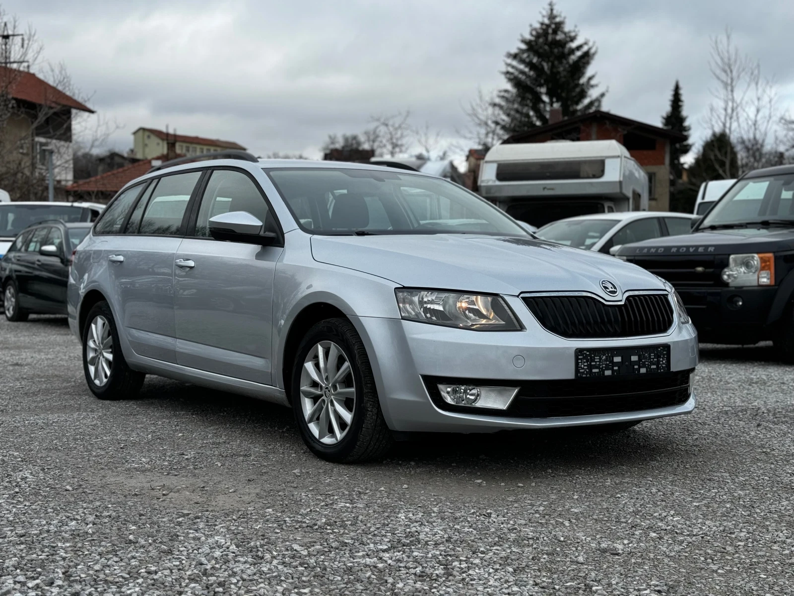 Skoda Octavia 1.6TDI 110kc сервизна история - изображение 4