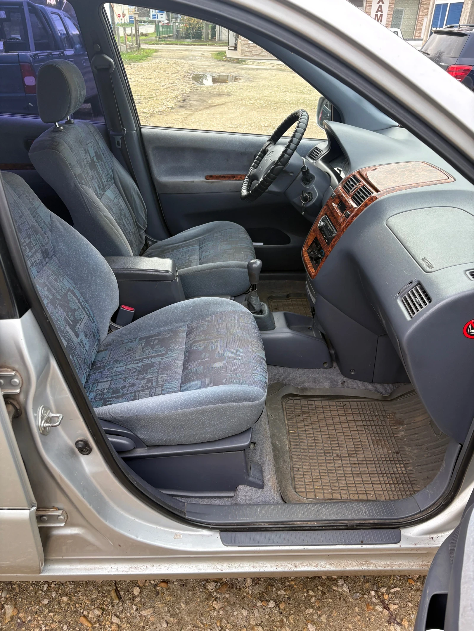 Toyota Picnic 2.2 TD - изображение 5