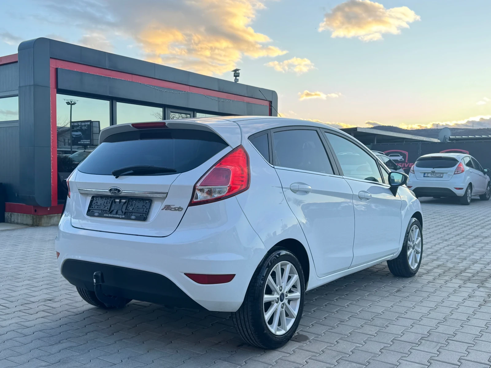 Ford Fiesta 1.5TDCI TITANIUM TOP EURO-6 - изображение 5