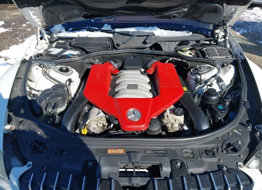 Mercedes-Benz C 63 AMG, снимка 10 - Автомобили и джипове - 53818849