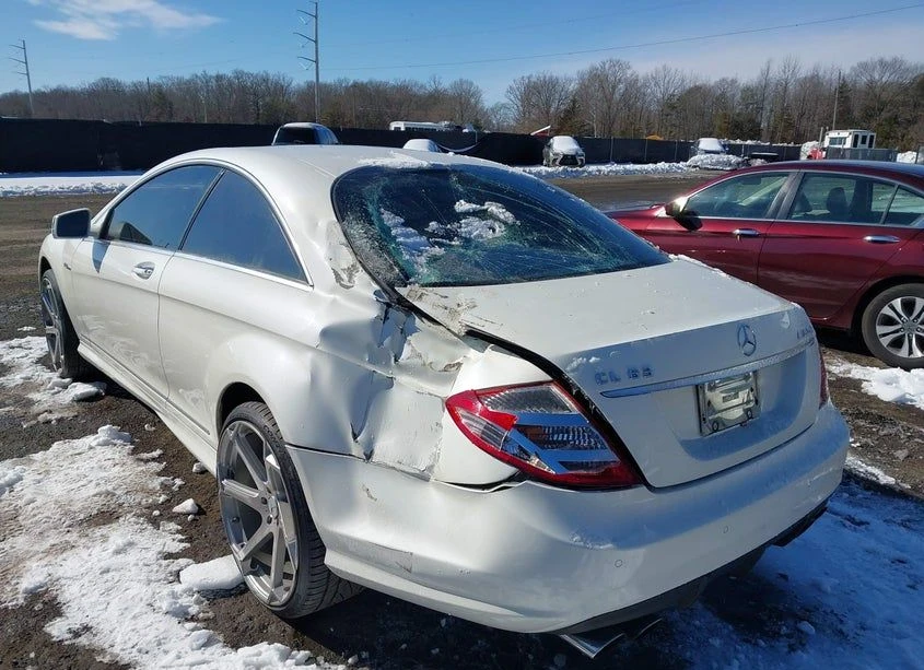 Mercedes-Benz C 63 AMG, снимка 6 - Автомобили и джипове - 53818849