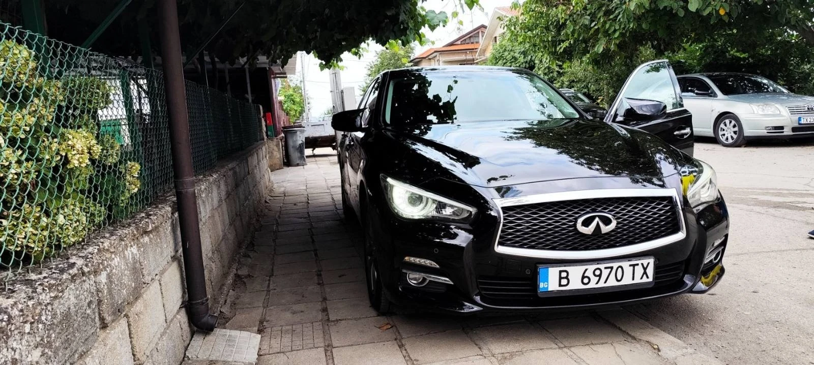 Infiniti Q50, снимка 5 - Автомобили и джипове - 53867121
