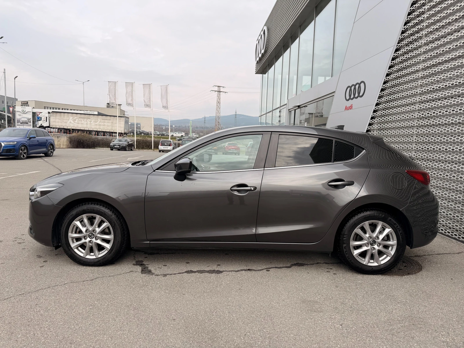 Mazda 3 2.2d SkyActiv, снимка 5 - Автомобили и джипове - 53994988