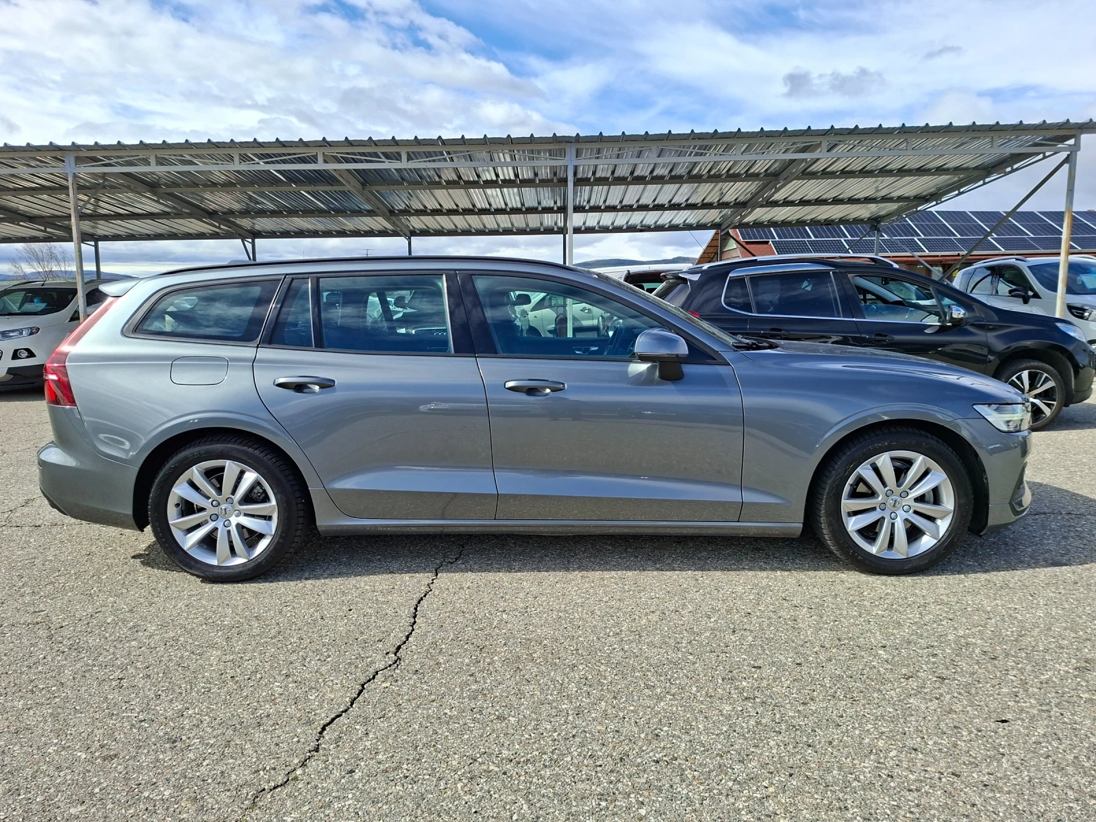 Volvo V60 2, 0 D3, снимка 4 - Автомобили и джипове - 54177508