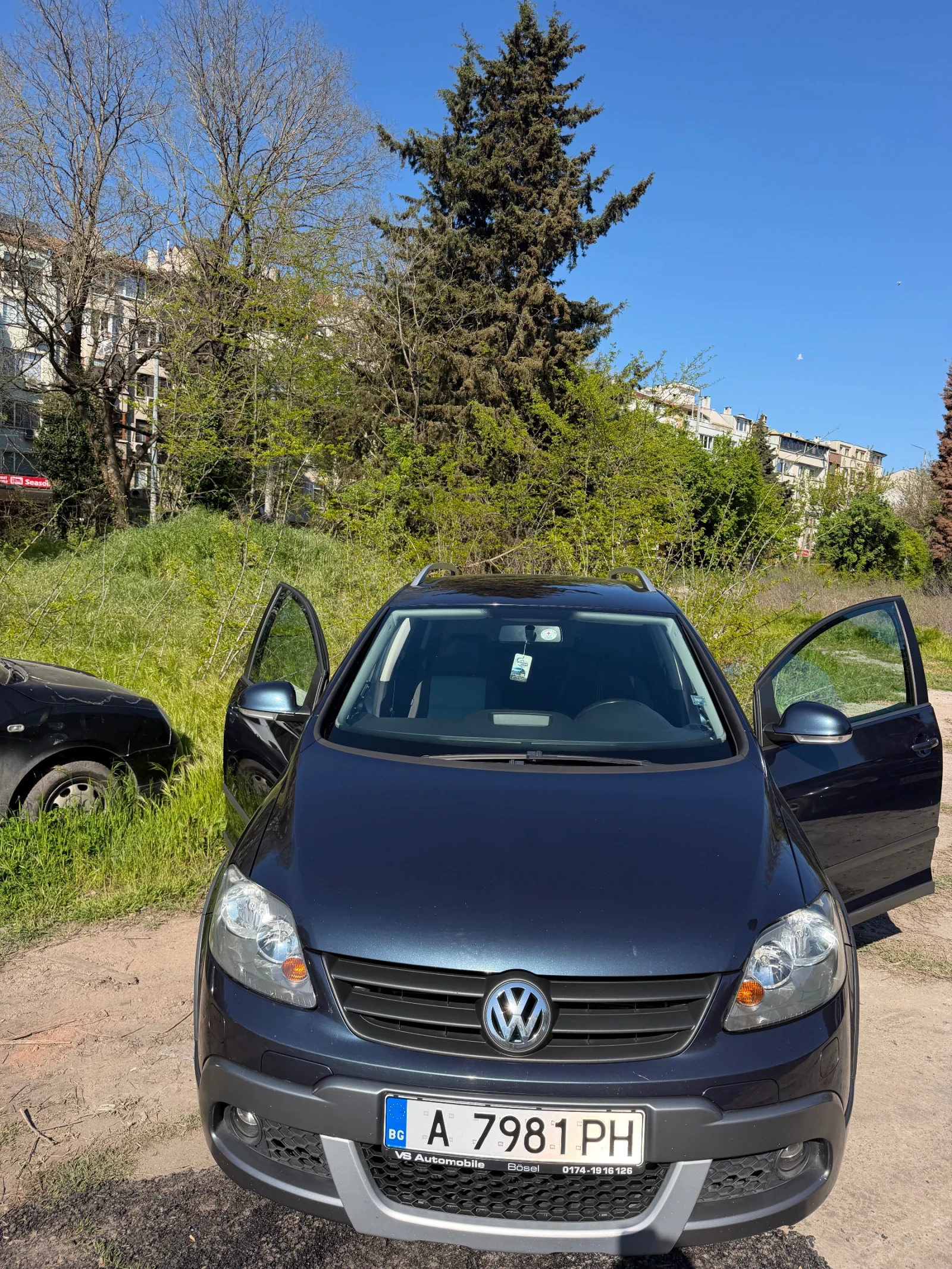 VW Golf Plus Cross, снимка 9 - Автомобили и джипове - 54442603