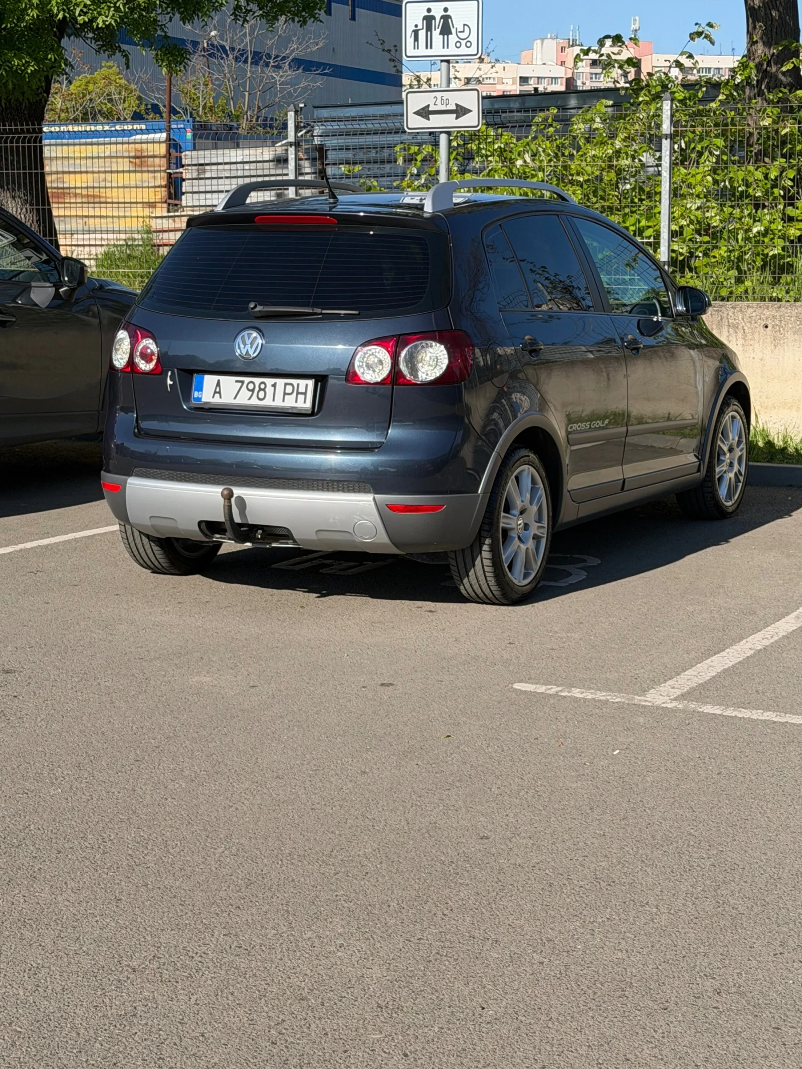VW Golf Plus Cross, снимка 4 - Автомобили и джипове - 54442603