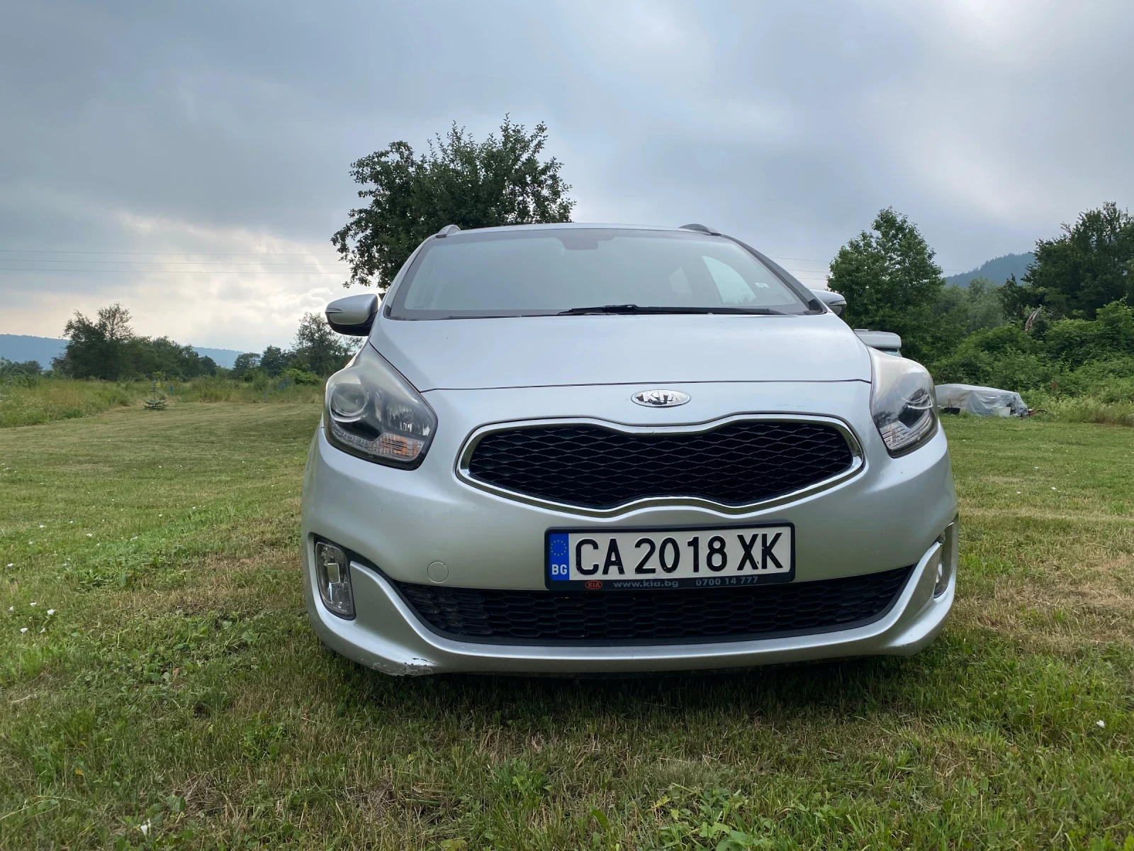 Kia Carens CRDi, снимка 2 - Автомобили и джипове - 55147940