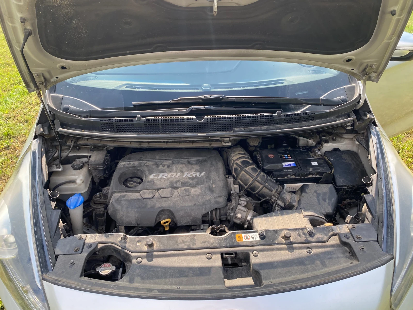 Kia Carens CRDi, снимка 14 - Автомобили и джипове - 55147940