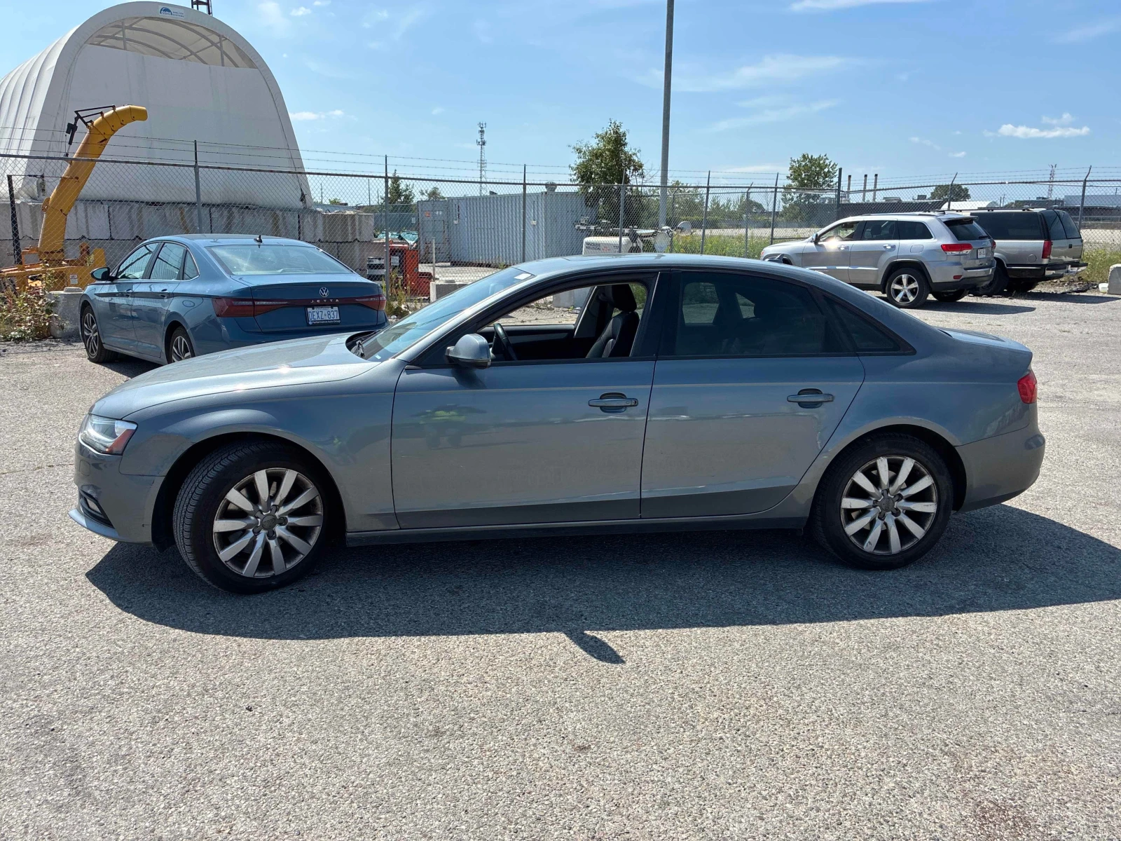Audi A4 * 4dr Sdn Auto quattro * CARFAX * ЦЕНА ДО БГ, снимка 2 - Автомобили и джипове - 55891160