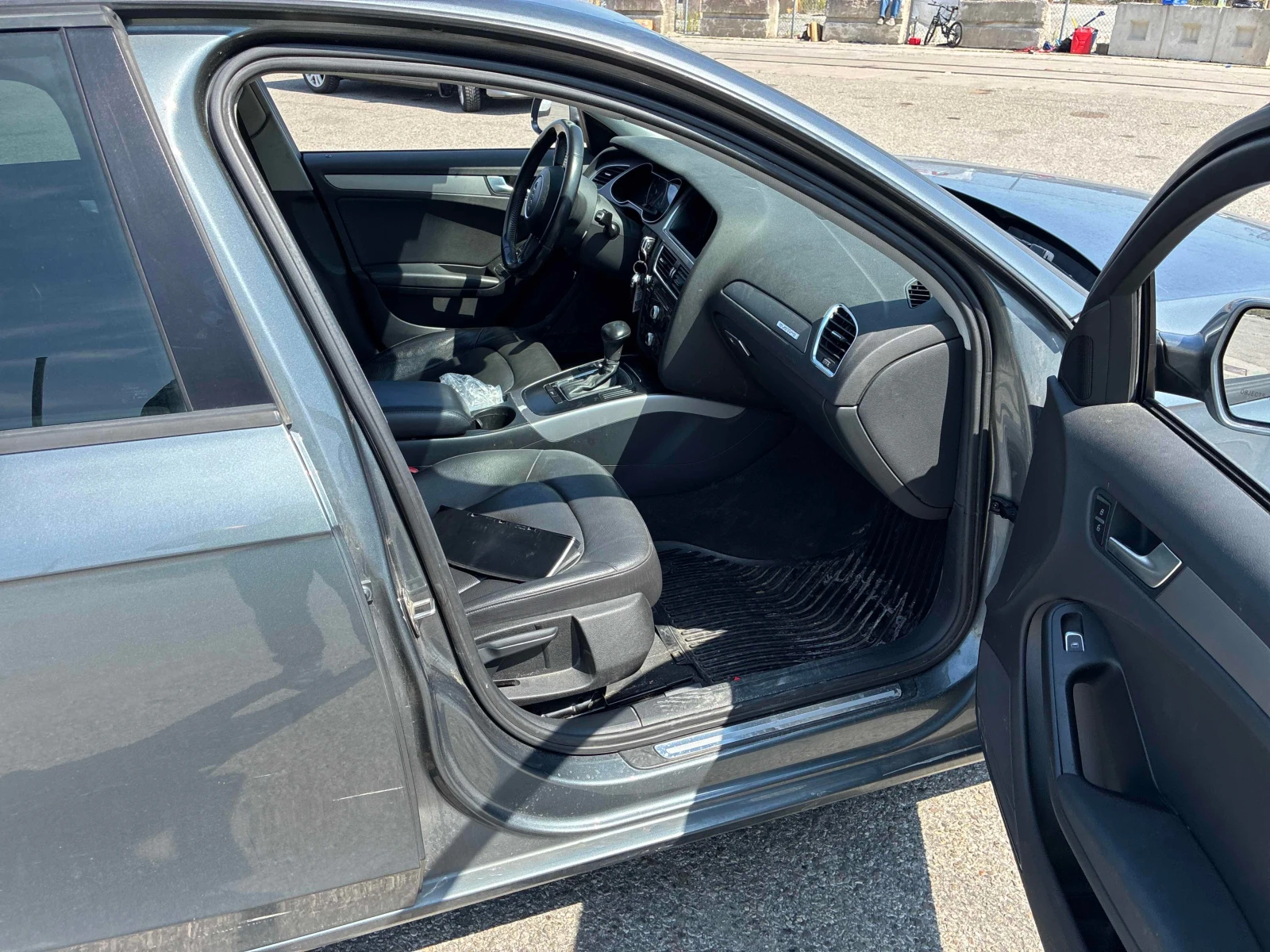 Audi A4 * 4dr Sdn Auto quattro * CARFAX * ЦЕНА ДО БГ, снимка 15 - Автомобили и джипове - 55891160