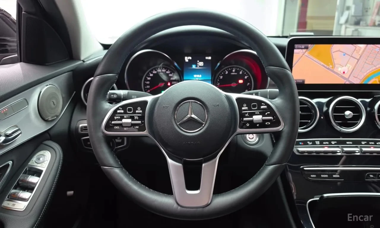 Mercedes-Benz C 200 Avantgarde| BURMESTER| PANO| ПАМЕТ| , снимка 13 - Автомобили и джипове - 56116316