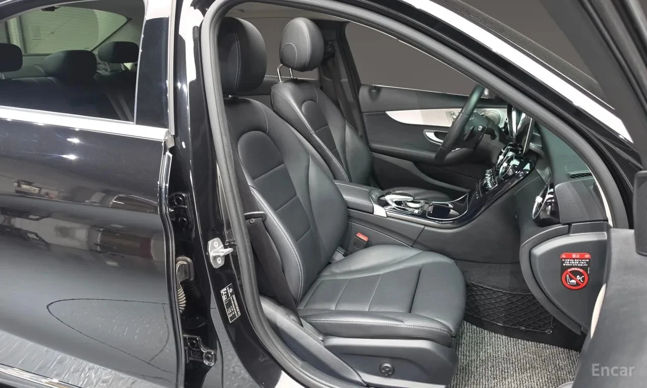 Mercedes-Benz C 200 Avantgarde| BURMESTER| PANO| ПАМЕТ| , снимка 12 - Автомобили и джипове - 56116316