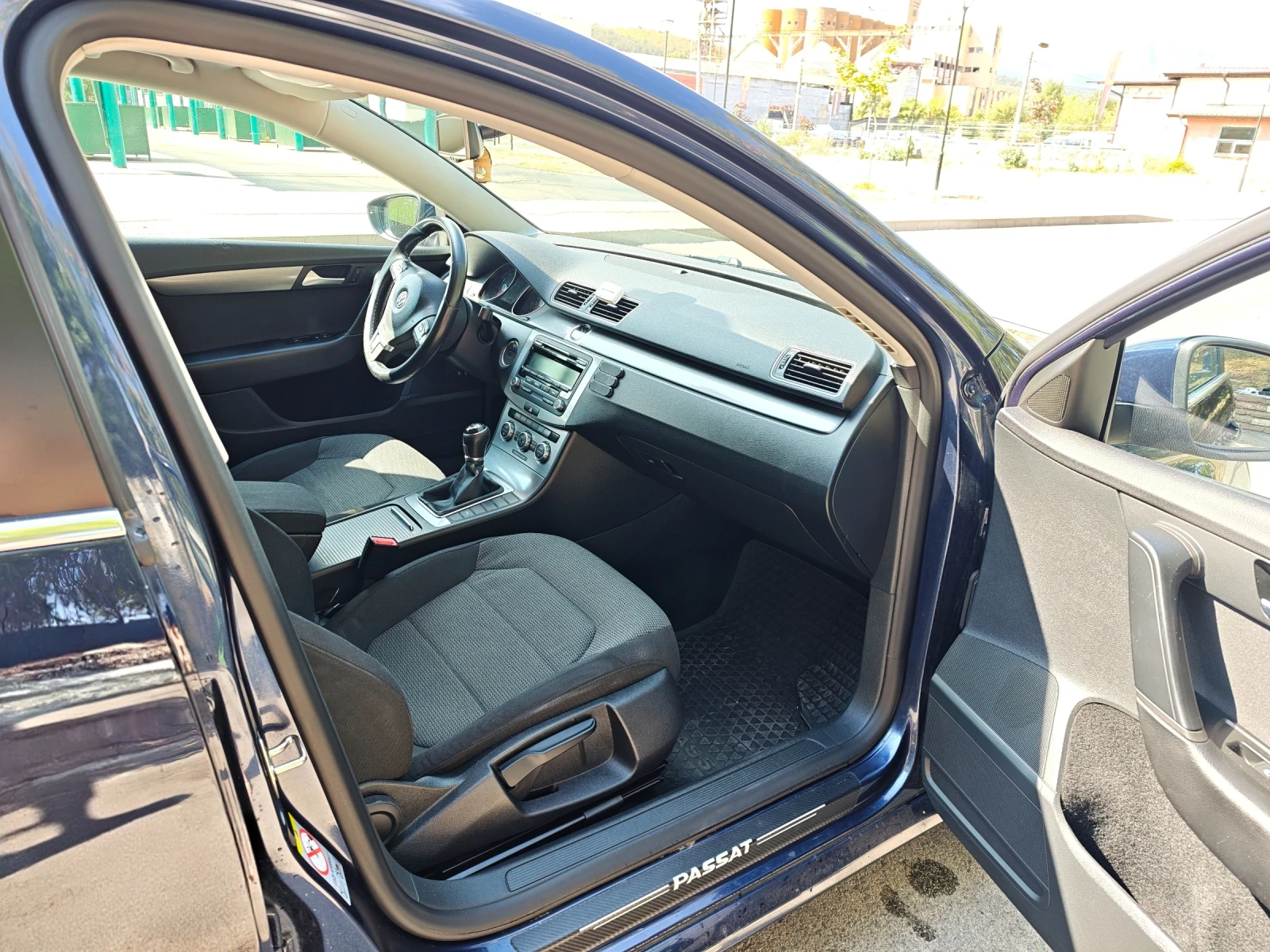 VW Passat, снимка 7 - Автомобили и джипове - 56138541