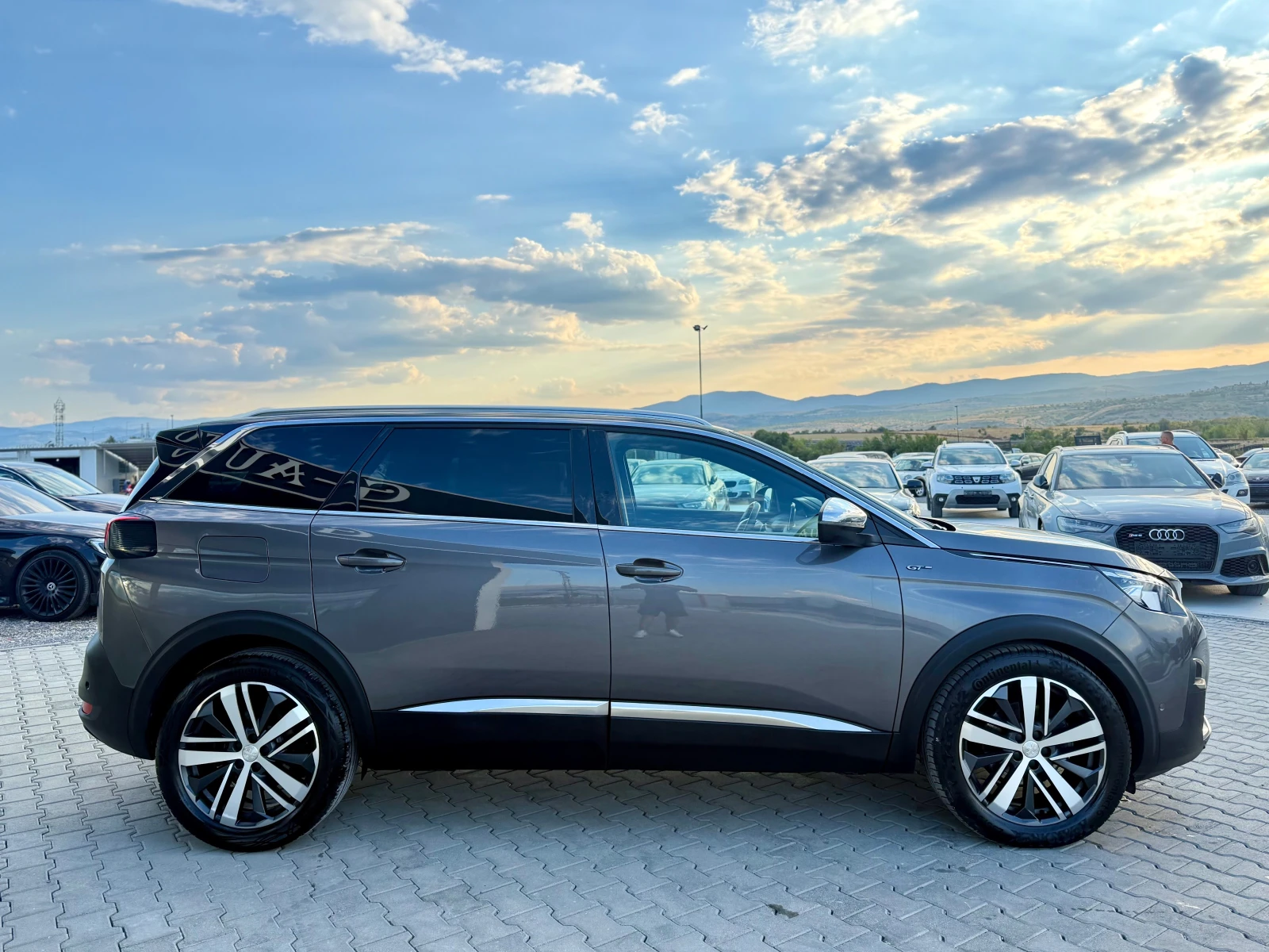 Peugeot 5008 2.0HDI 180ks GT LINE 7 Седалки Собствен лизинг !!!, снимка 4 - Автомобили и джипове - 56156184