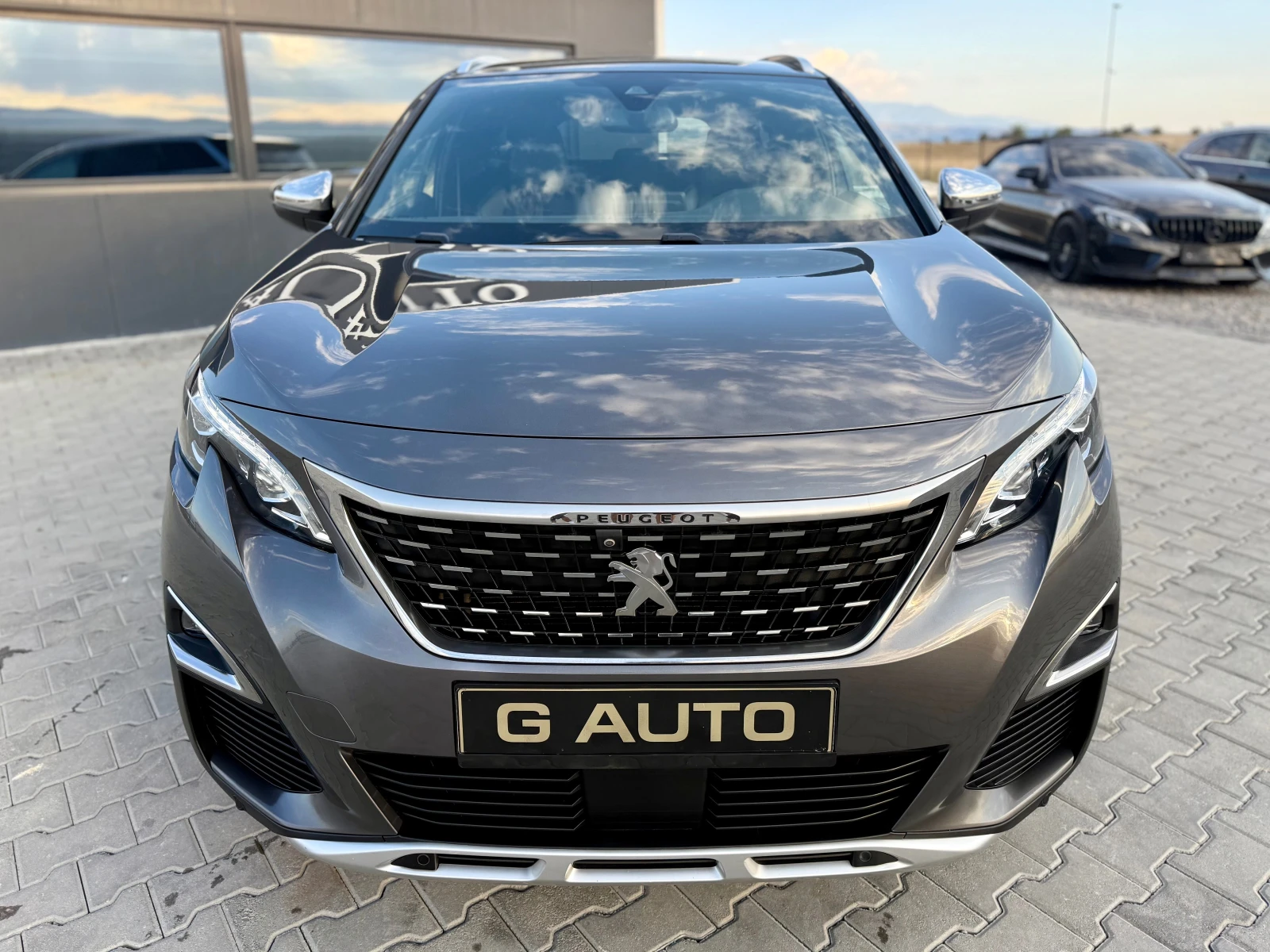 Peugeot 5008 2.0HDI 180ks GT LINE 7 Седалки Собствен лизинг !!!, снимка 2 - Автомобили и джипове - 56156184