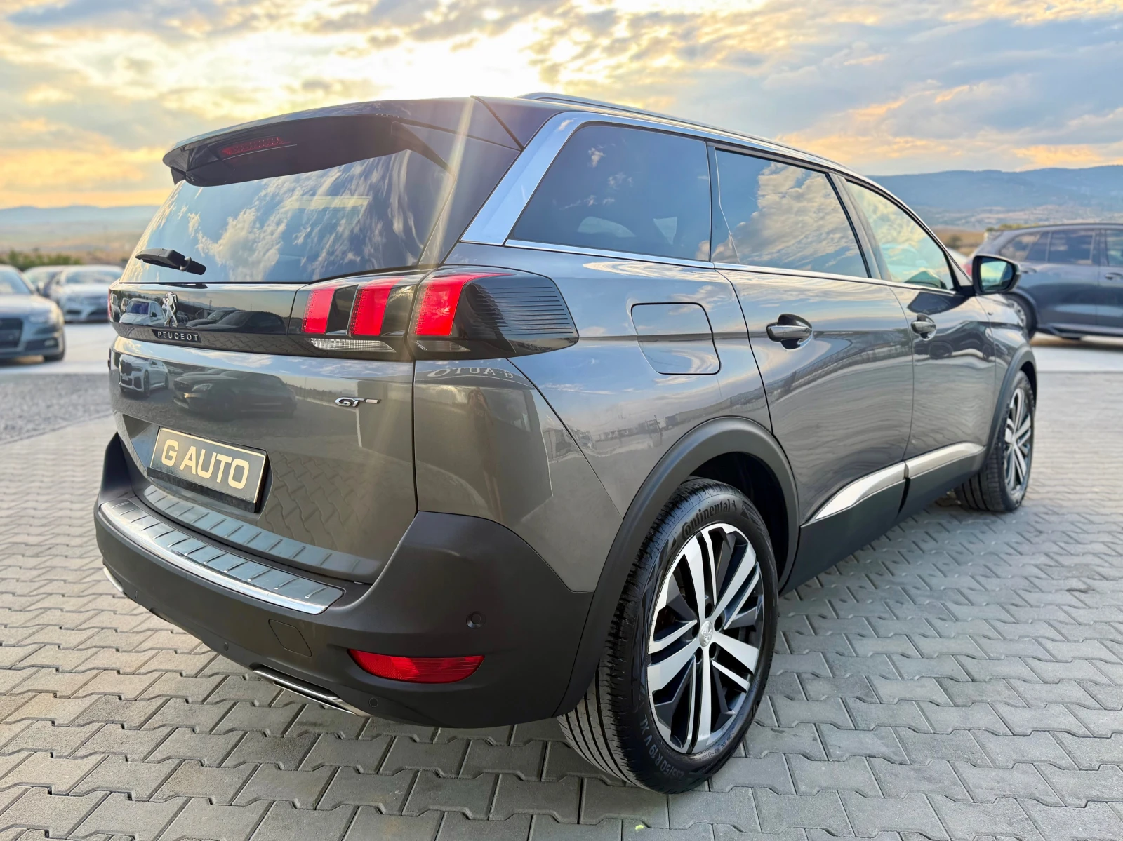 Peugeot 5008 2.0HDI 180ks GT LINE 7 Седалки Собствен лизинг !!!, снимка 5 - Автомобили и джипове - 56156184