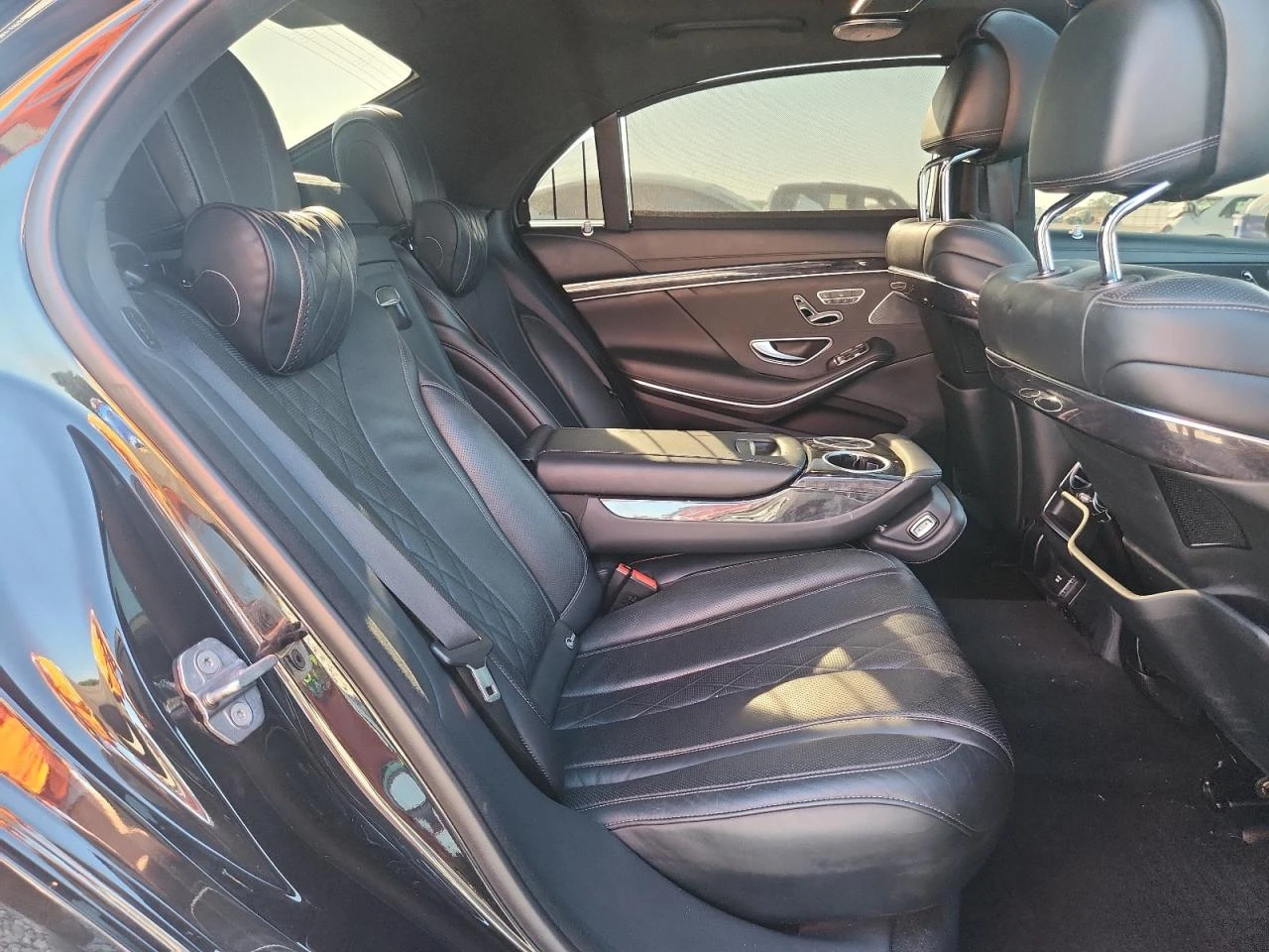 Mercedes-Benz S 560 4.0l 4Matic, снимка 10 - Автомобили и джипове - 56226708
