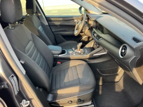 Alfa Romeo Stelvio 2.2 4x4 Facelift, снимка 11