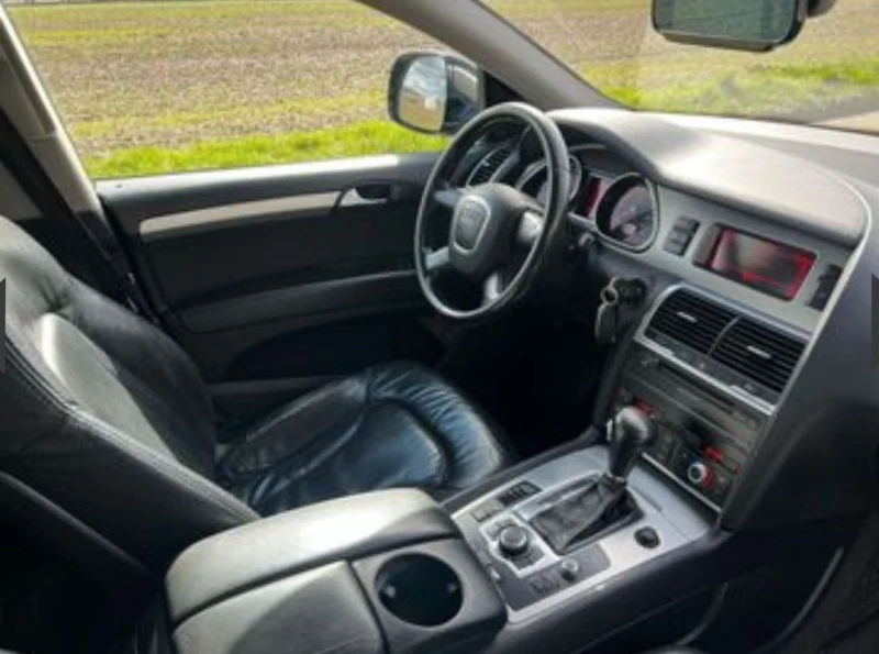 Audi Q7, снимка 8 - Автомобили и джипове - 52840095