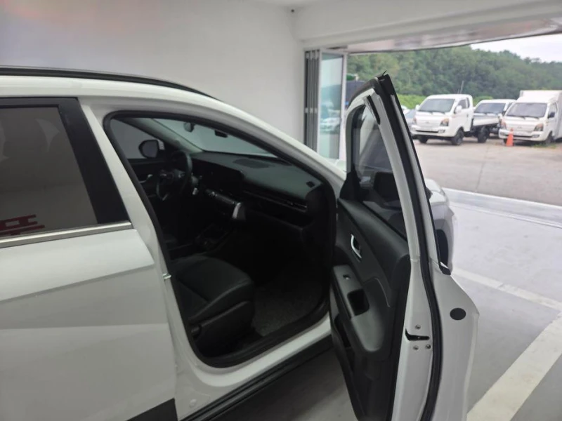 Hyundai Kona Gasoline 1.6 Turbo 2WD Premium, снимка 9 - Автомобили и джипове - 52113104