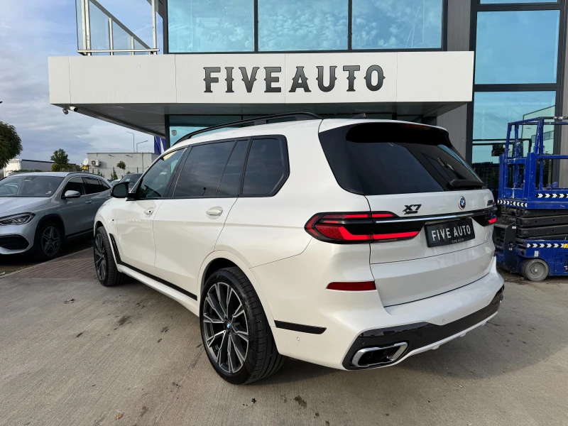BMW X7 M50i / INDIVIDUAL / Bowers & Wilkins / Panorama / , снимка 5 - Автомобили и джипове - 52145934