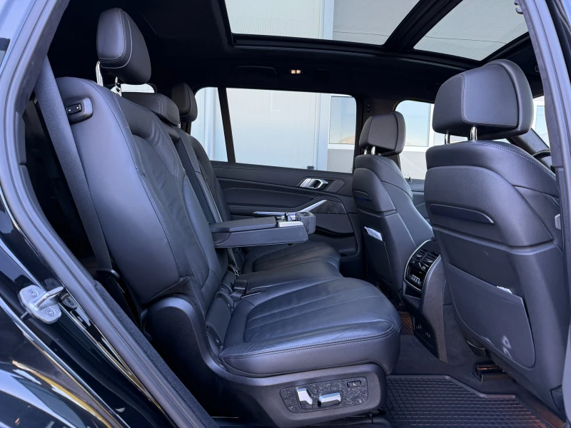 BMW X7 xDrive 40d M-Pack Реален пробег, снимка 15 - Автомобили и джипове - 53076692
