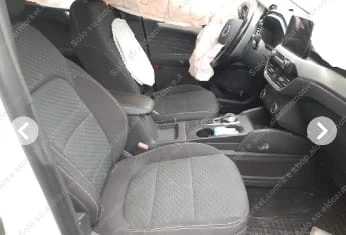 Ford Kuga 1.5D FACE, снимка 5 - Автомобили и джипове - 54040487