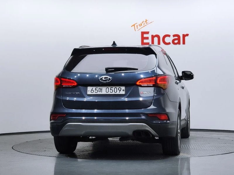 Hyundai Santa fe Diesel 2.0 2WD| 184к.с.| ВКЛ.ТЕХНОТЕСТ, снимка 4 - Автомобили и джипове - 55432423