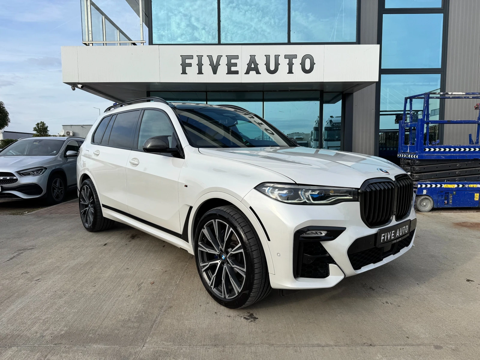 BMW X7 M50i / INDIVIDUAL / Bowers & Wilkins / Panorama / , снимка 1