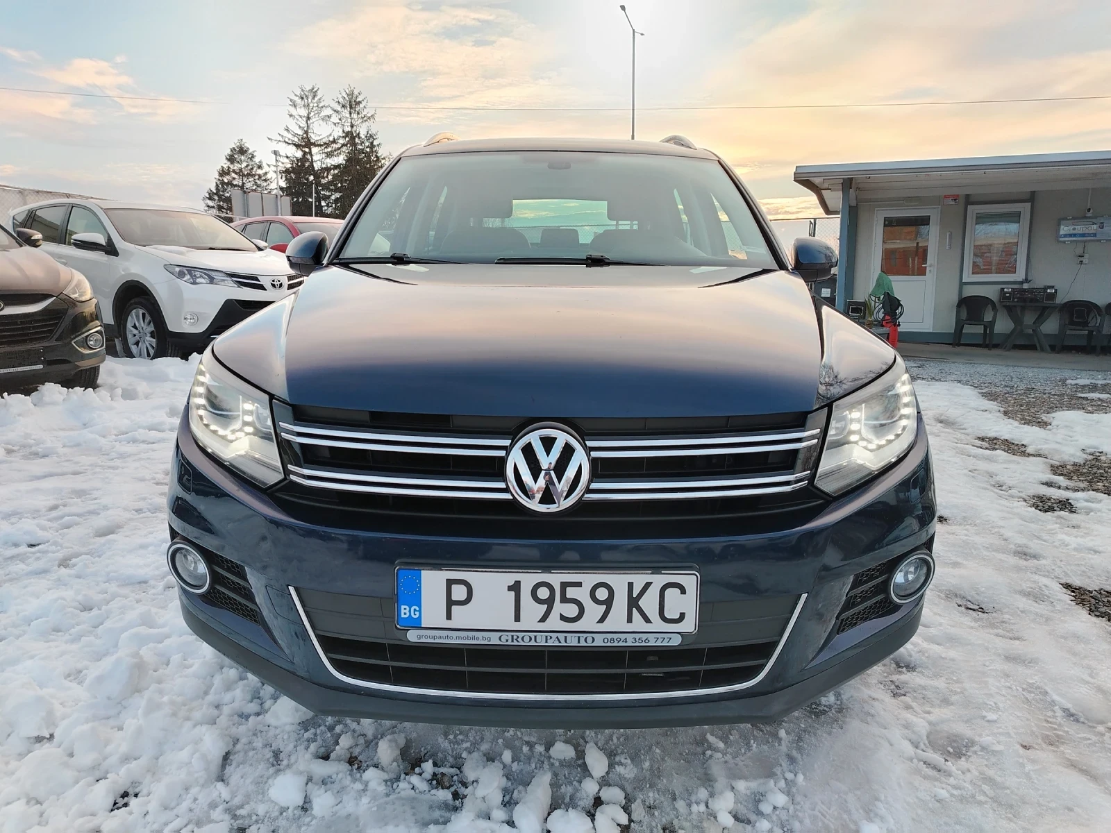 VW Tiguan 2.0TDI-4X4/DSG/NAVI/КАМЕРА/ПАНОРАМА/КОЖА!!! - изображение 2