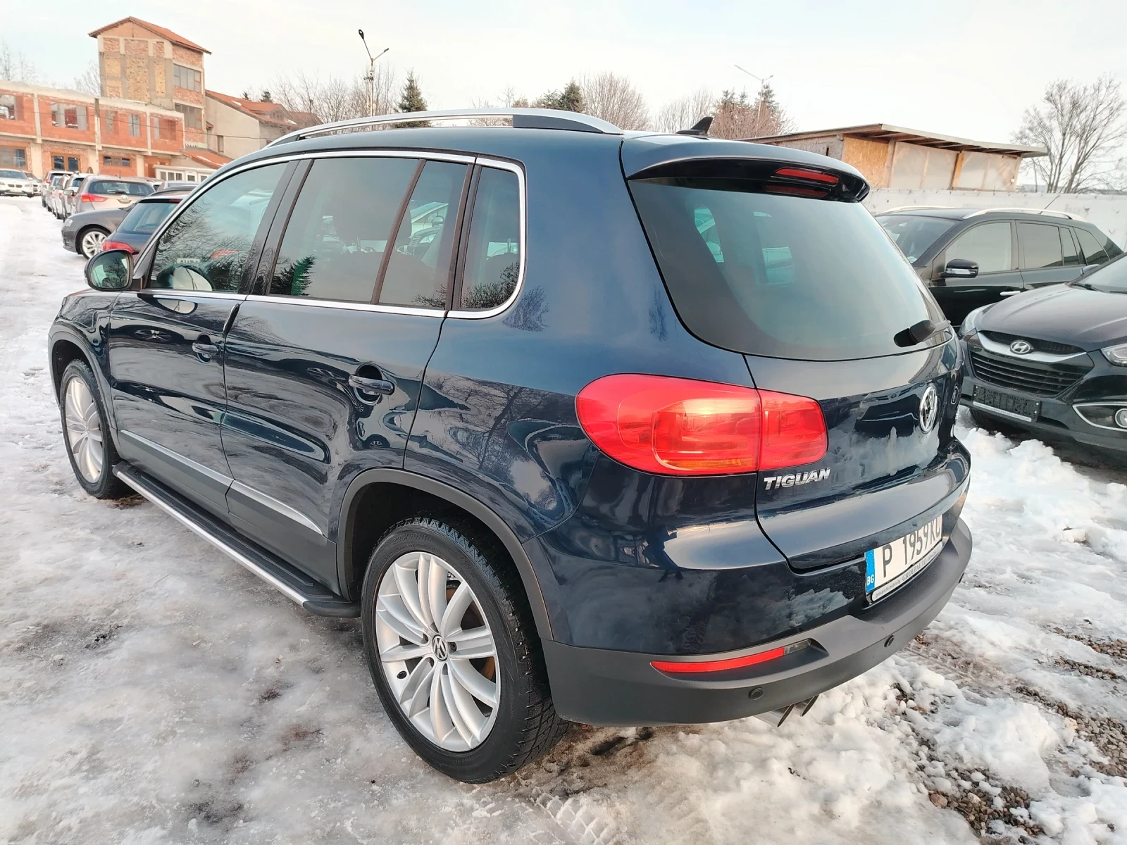 VW Tiguan 2.0TDI-4X4/DSG/NAVI/КАМЕРА/ПАНОРАМА/КОЖА!!! - изображение 5