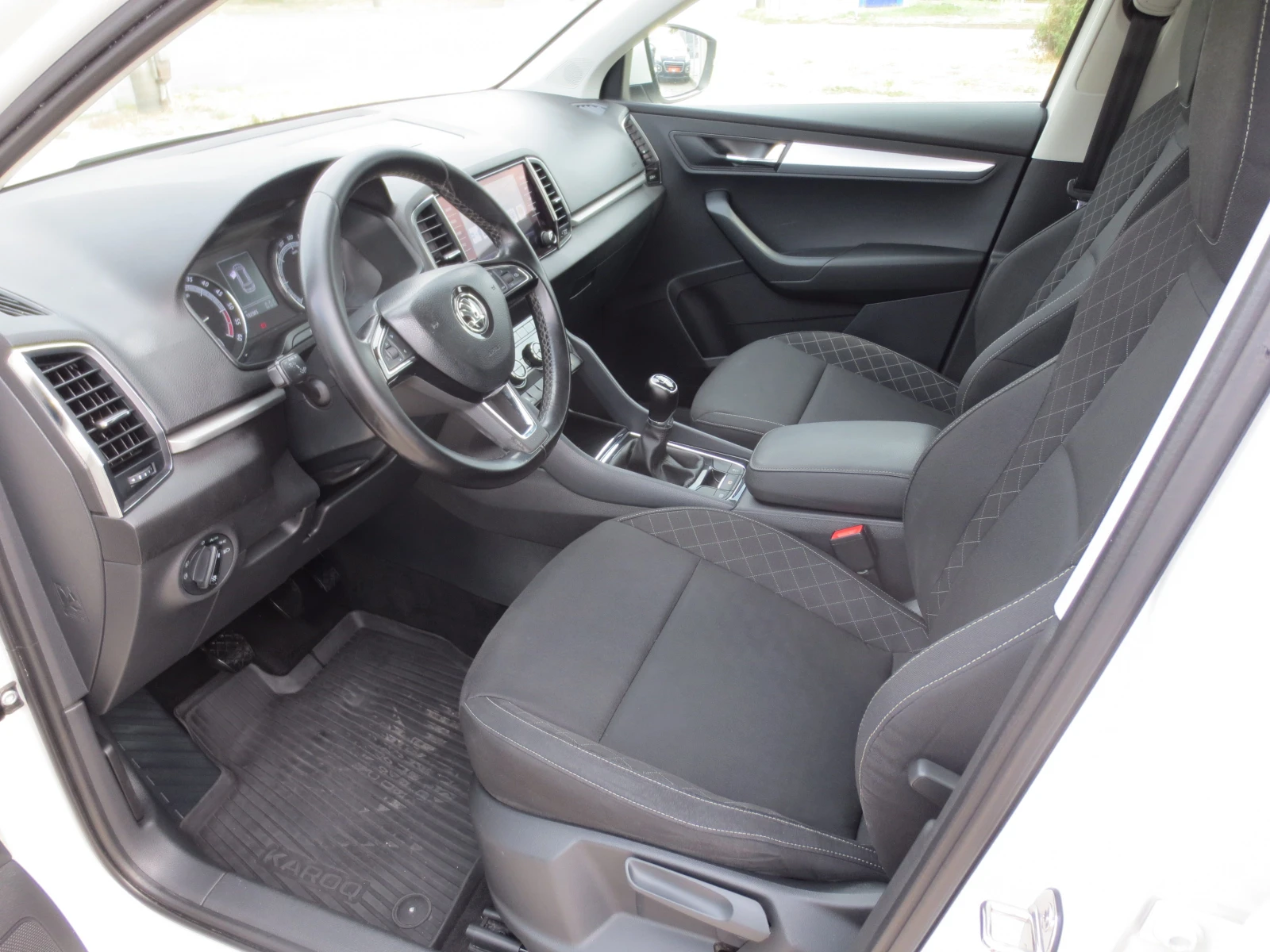 Skoda Karoq 1.6 TDI - изображение 10