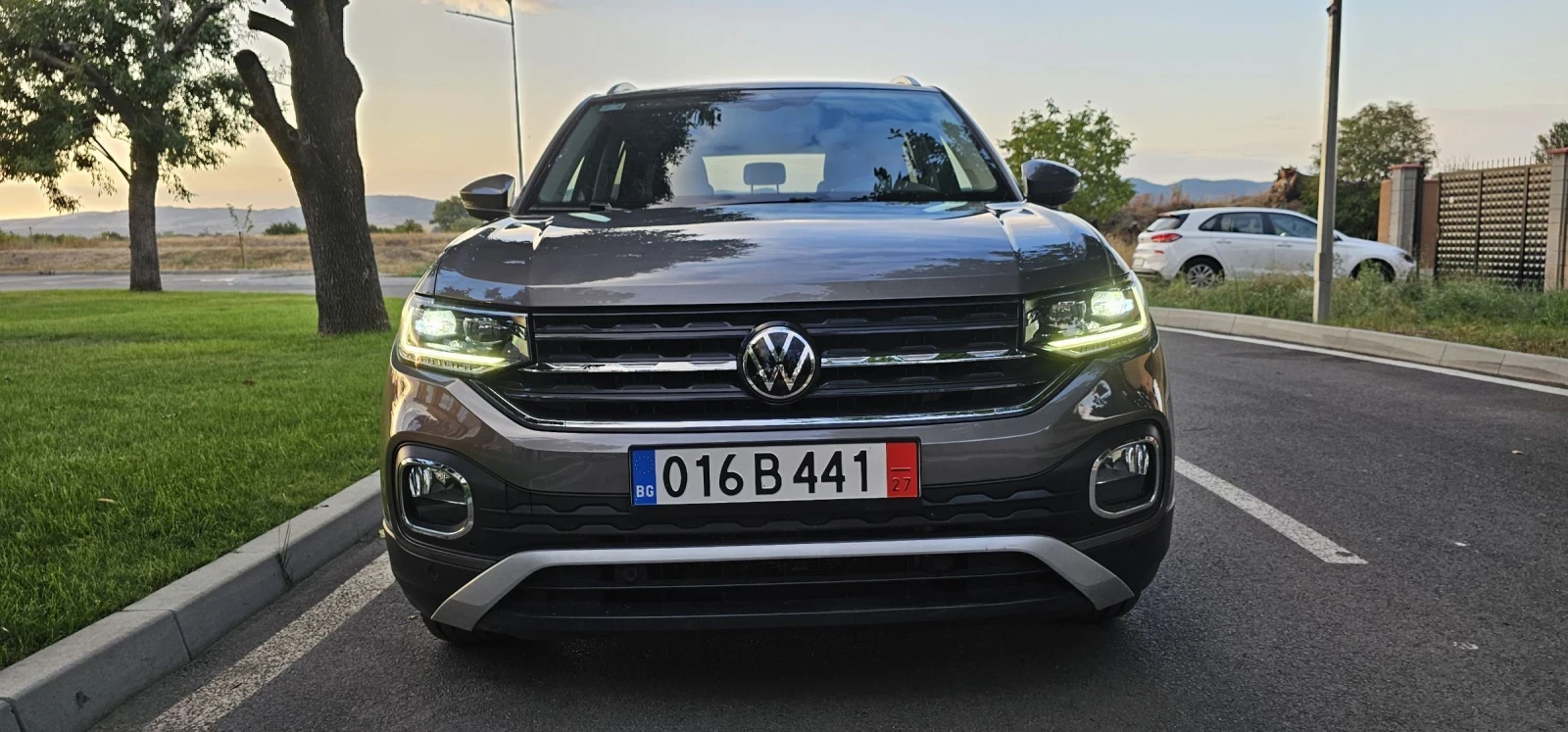 VW T-Cross 2021 16 000км 6speed 110h.p асистент мъртва зона  - изображение 4