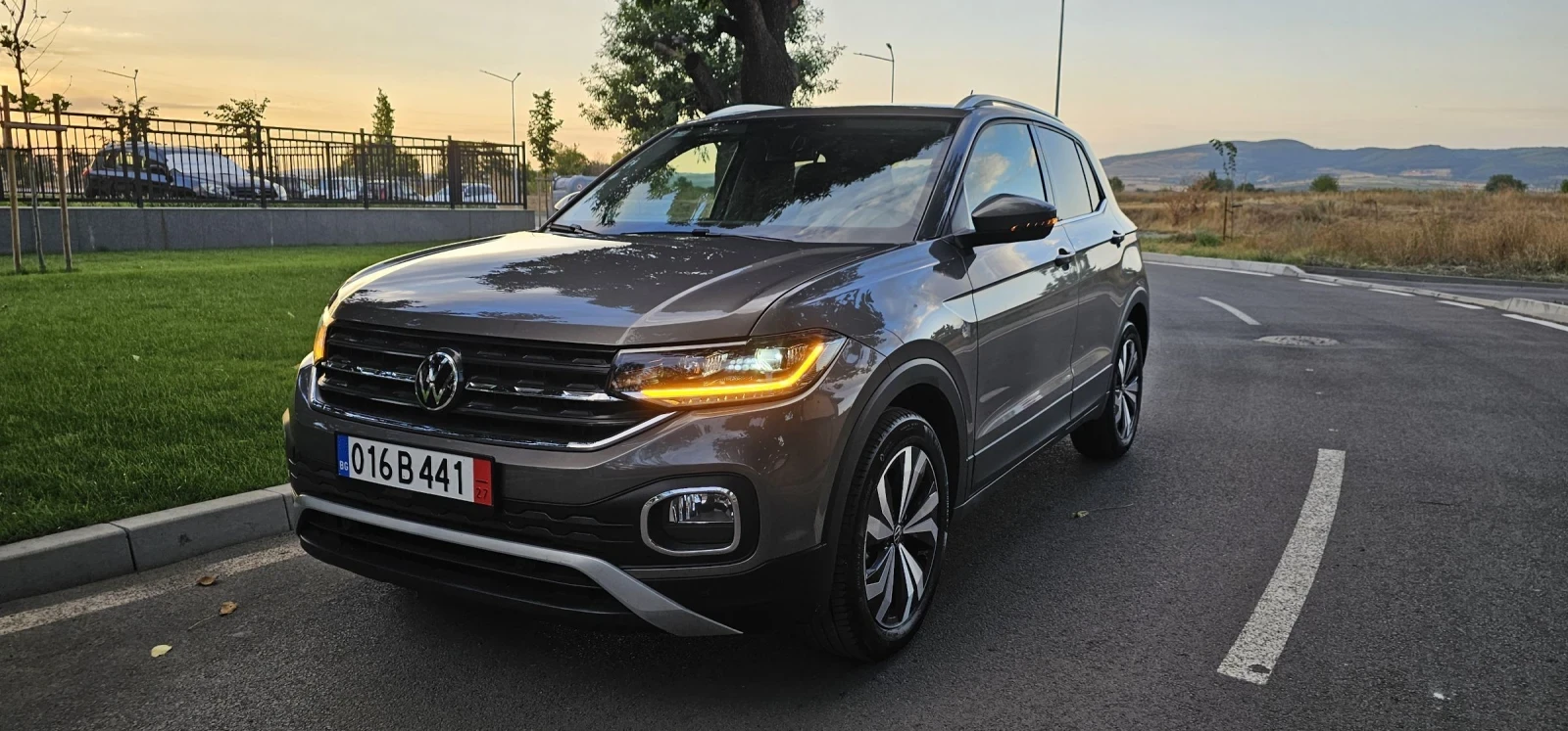 VW T-Cross 2021 16 000км 6speed 110h.p асистент мъртва зона  - изображение 5