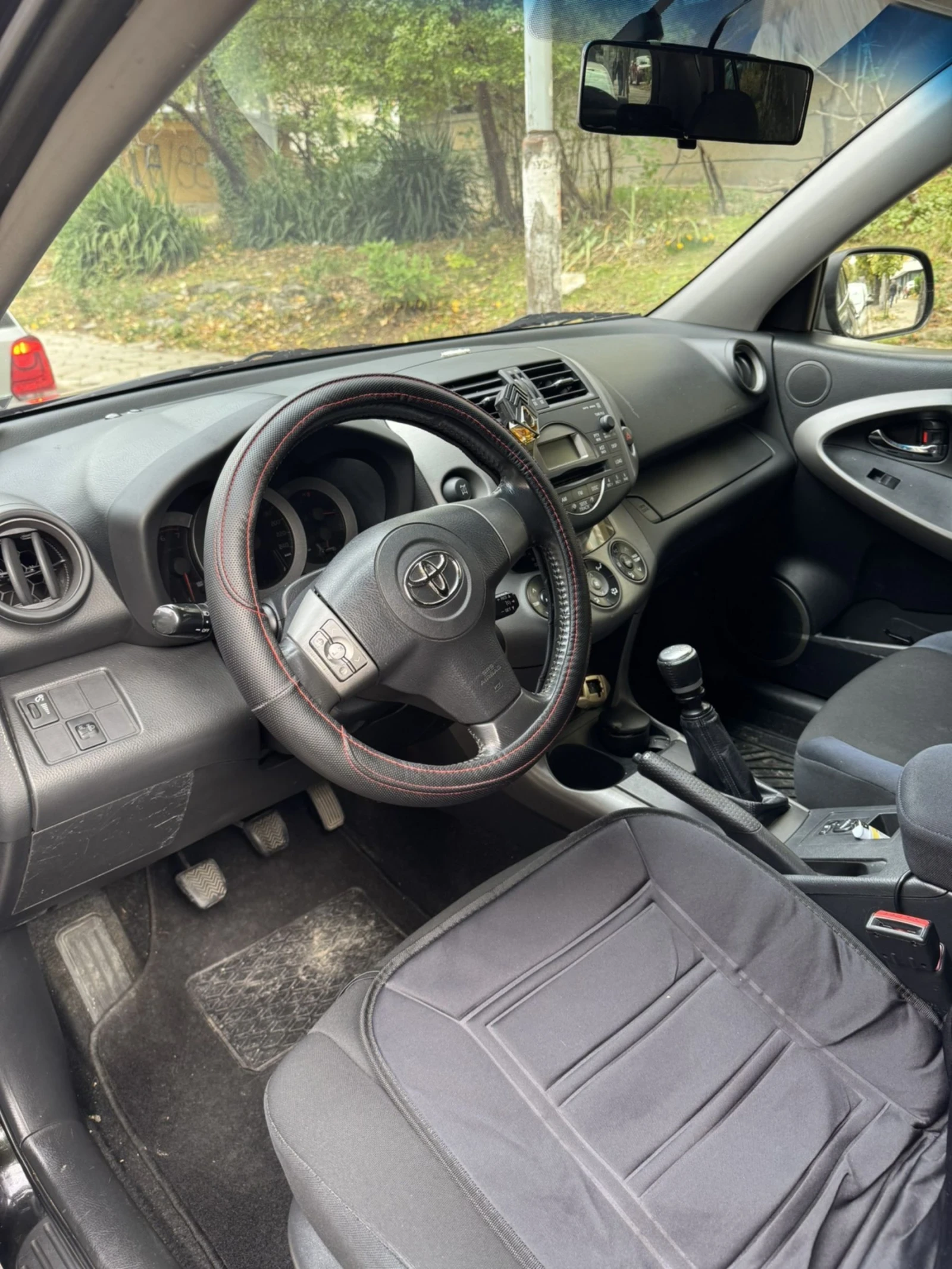Toyota Rav4 2.2 - изображение 8