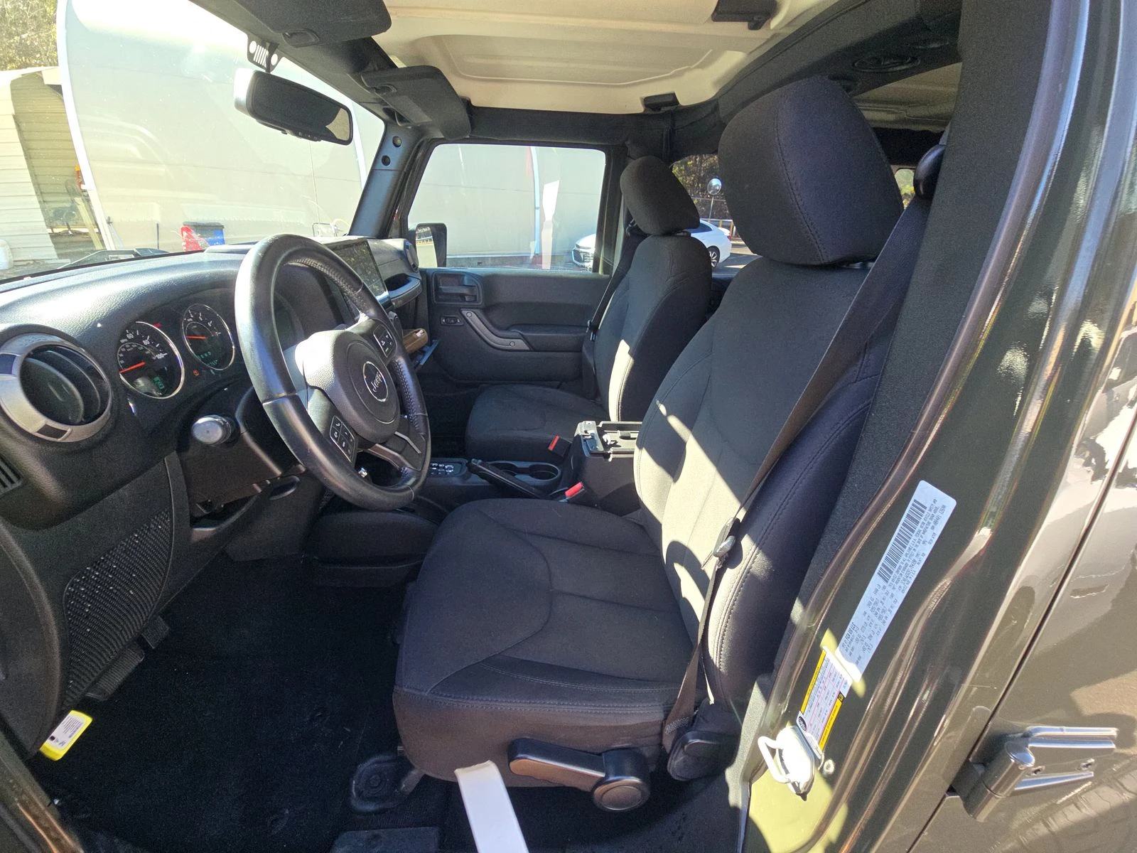 Jeep Wrangler Unlimited Sport | Mobile.bg   13