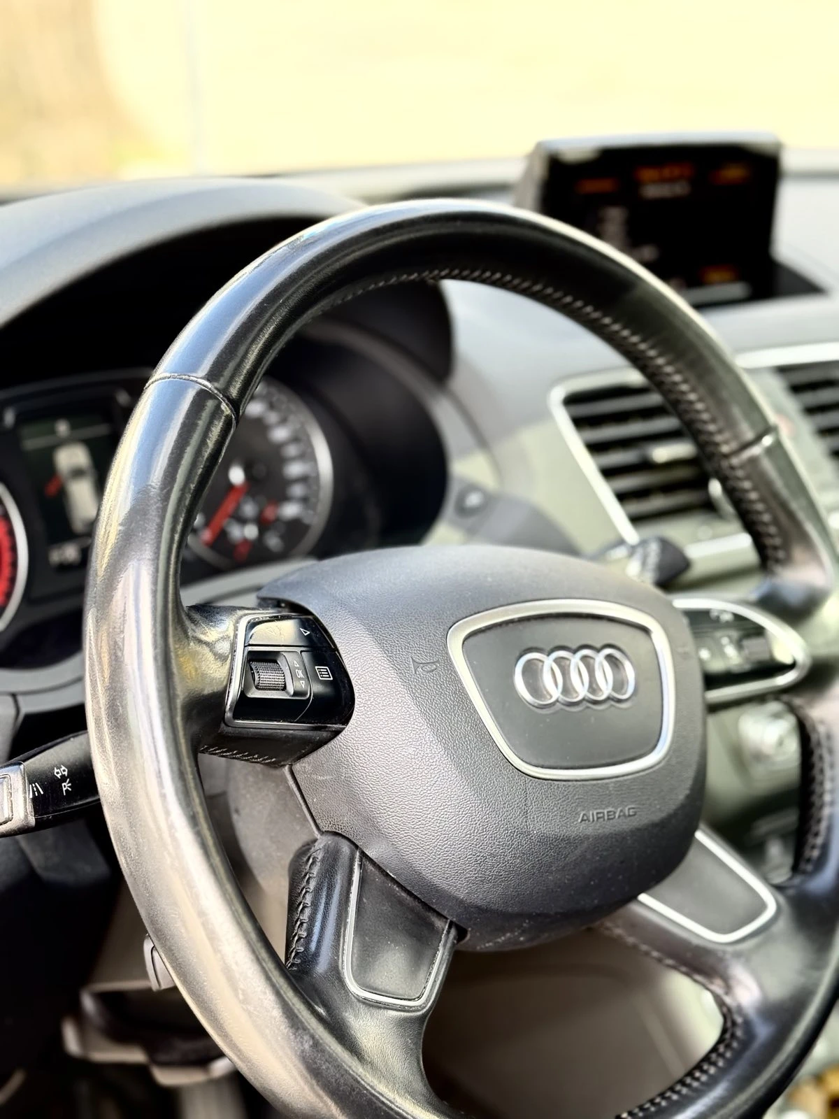 Audi Q3, снимка 7 - Автомобили и джипове - 54060992