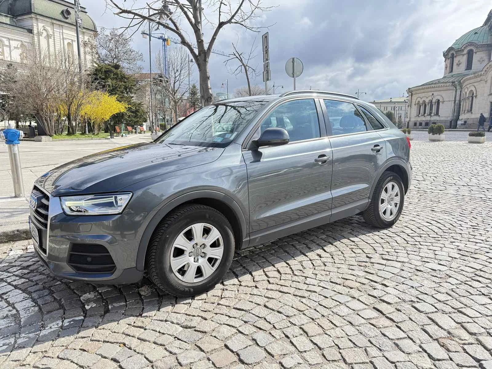Audi Q3, снимка 4 - Автомобили и джипове - 54060992