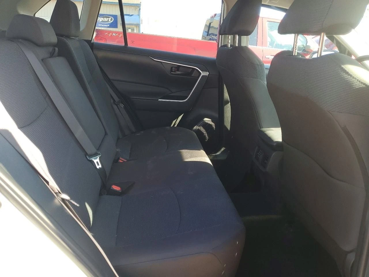 Toyota Rav4, снимка 11 - Автомобили и джипове - 54108854